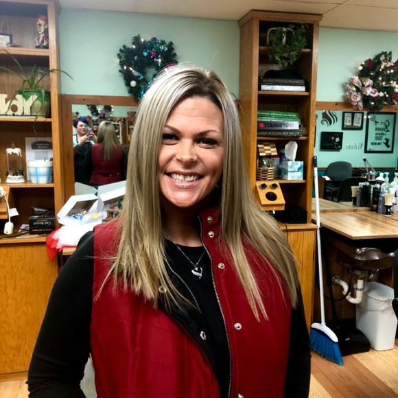 Toni - Picture 14 of 16